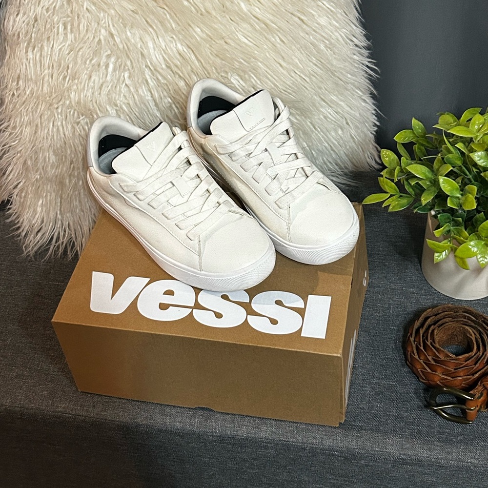 Vessi Women's Classic White Sneakers